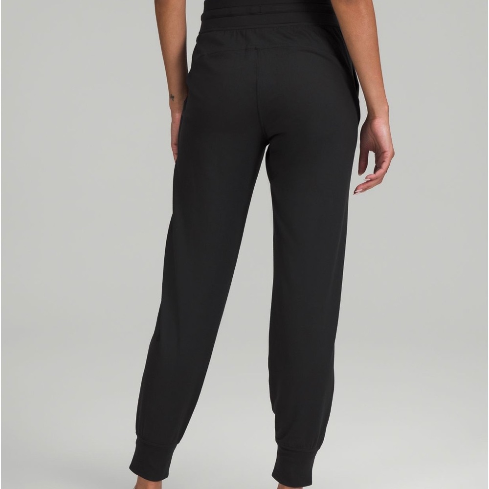 Ready to rulu jogger